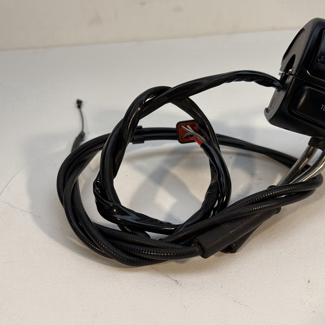 1986 - 2003 Harley-Davidson Sportster Hugger 883 Right Engine Start Kill Switches Controls  	71684-06A