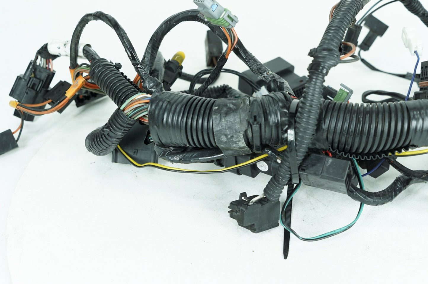 2007 - 2012 Harley-Davidson Touring Electra Glide Ultra Front Sub Wiring Harness Loom Interconnect 70232-08