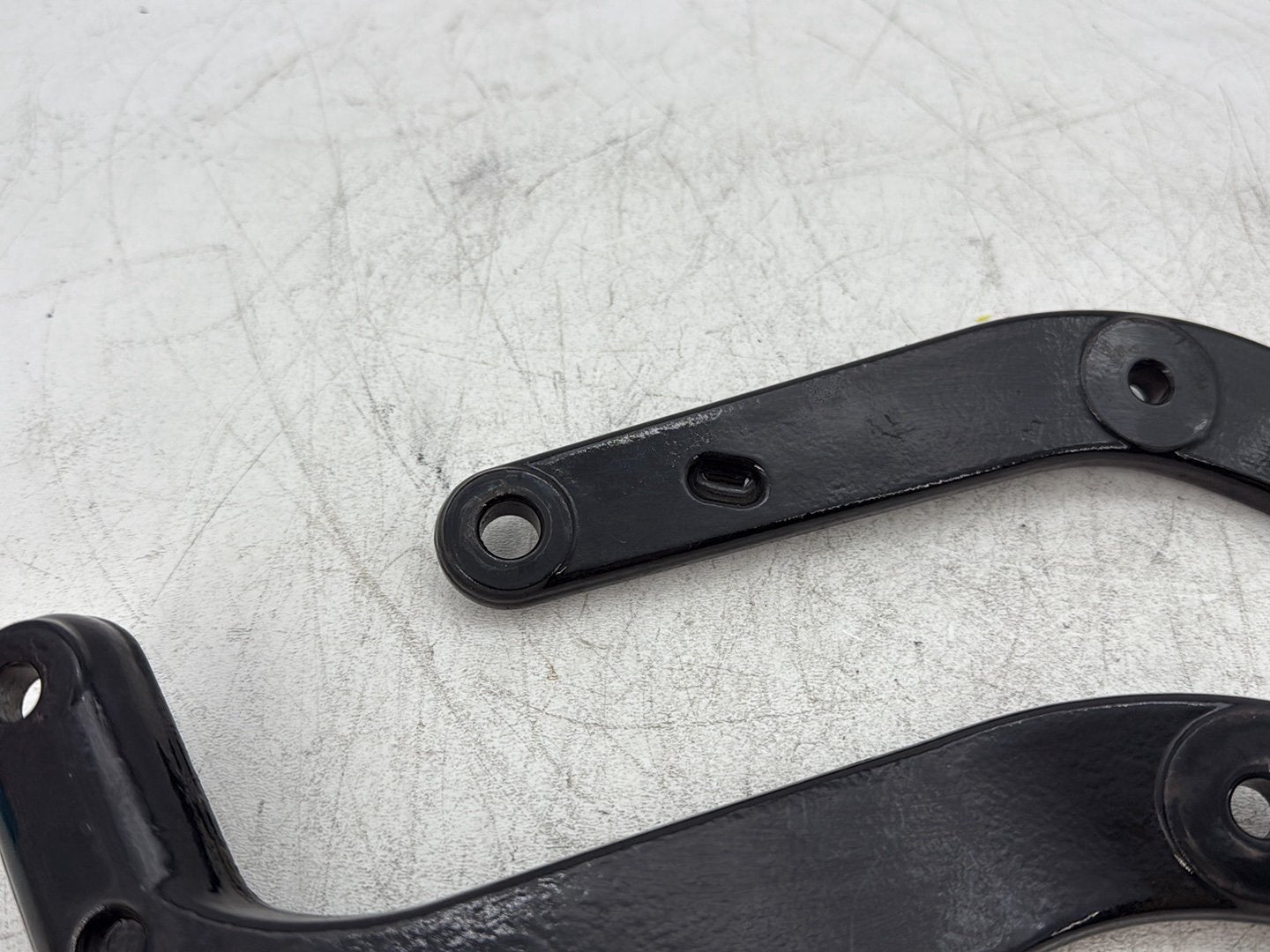 2013 Harley Heritage Softail Classic FLSTC OEM Rear Left & Right Fender Support Bracket