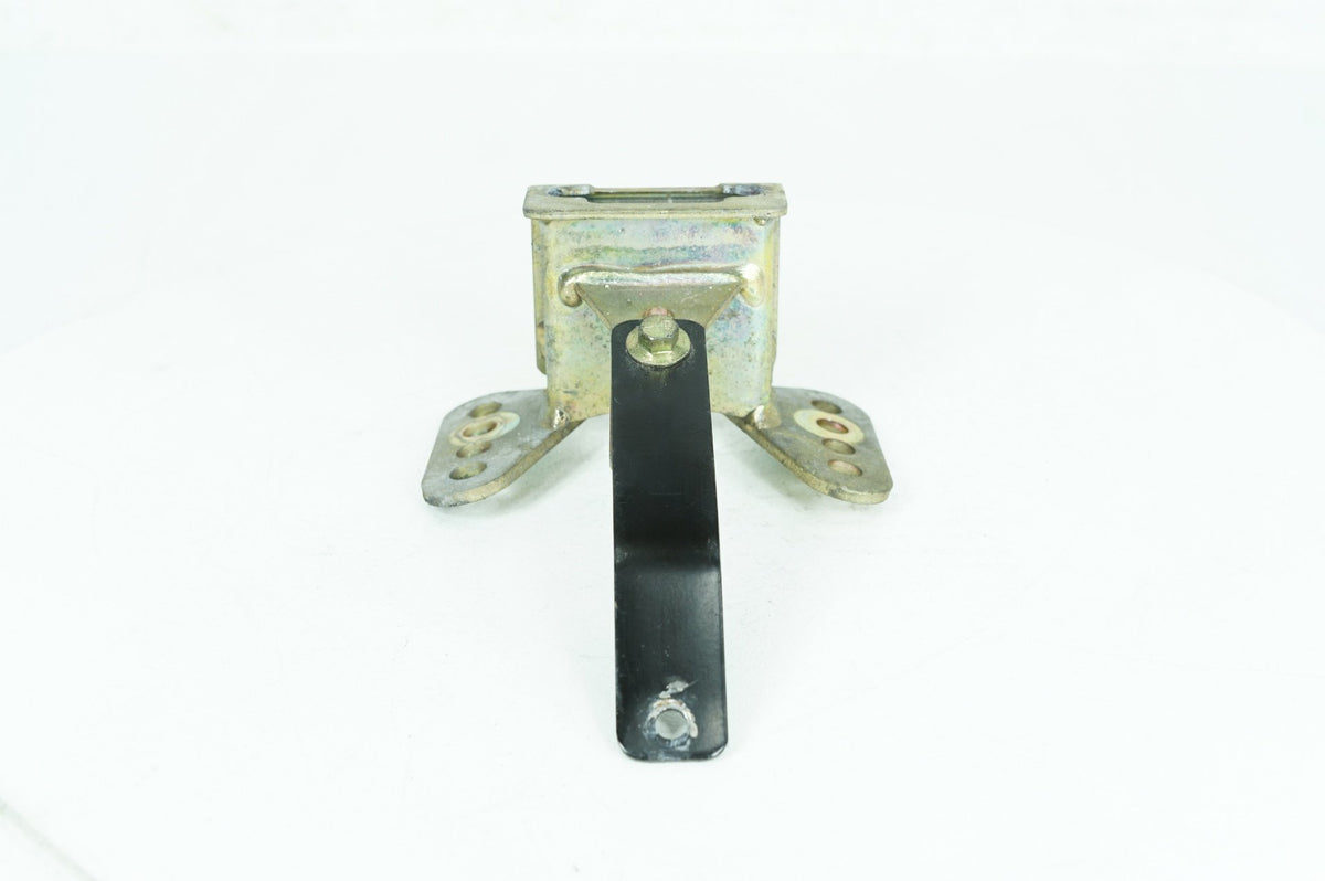 2007 Harley Touring Electra Glide Driver Rider Backrest Bracket Mount 52589-09A