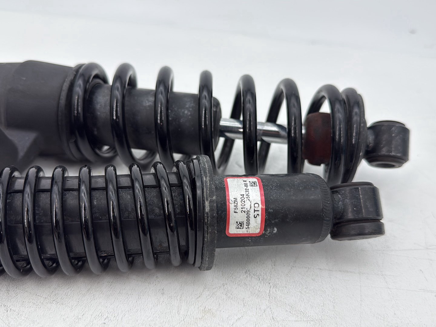 2015 Harley Touring FLHXS Street Glide OEM Rear Left Right Shock Absorbers