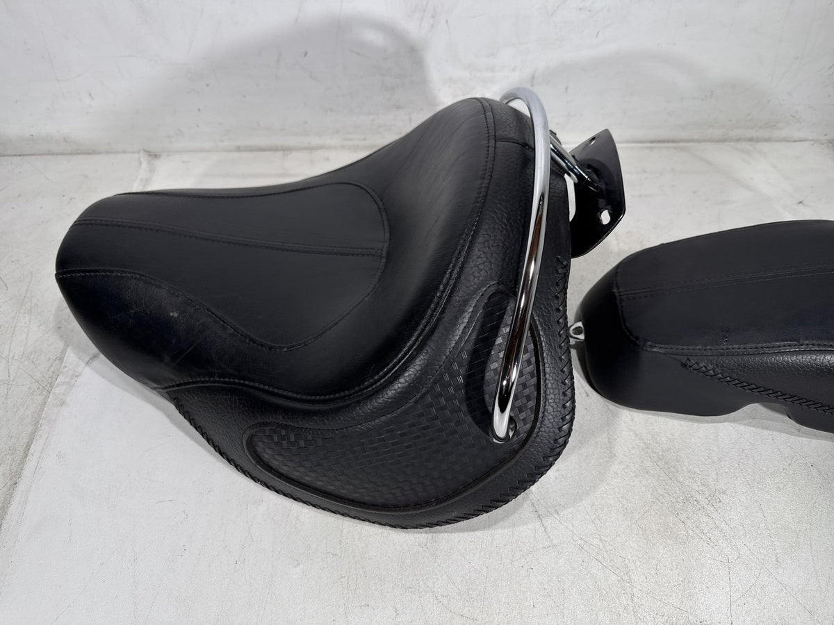 2011 Harley Softail Deluxe FLSTN OEM Passenger Rider Driver Seat Saddle