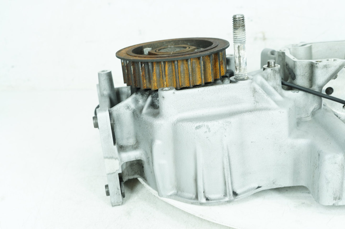1991 - 2003 Harley-Davidson Sportster Hugger Crankcase Shaft Engine Motor Cover 24558-00