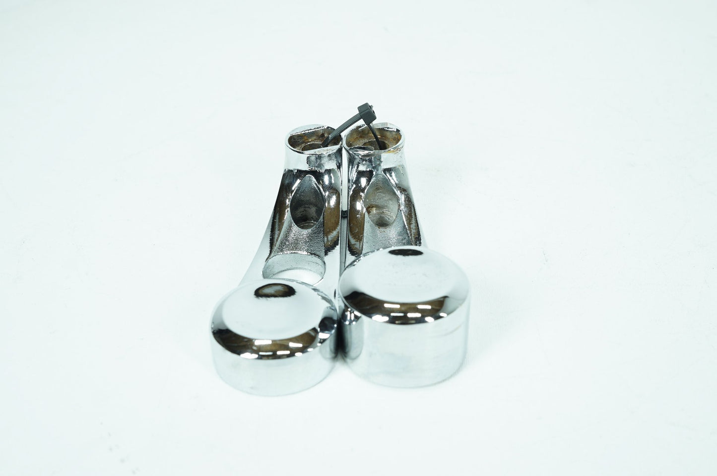 1999 - 2006 Harley-Davidson Softail Heritage Left Driver Footpeg Bracket Mount