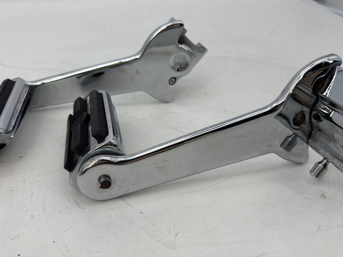 02 Harley Touring CVO Screamin Road King Passenger Left Right Foot Pegs Kuryakyn
