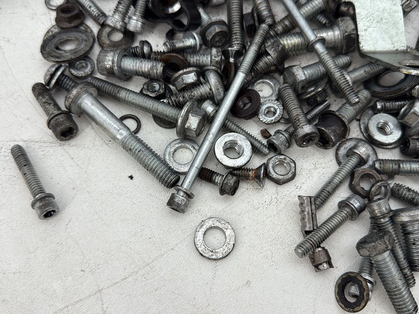 2017 Harley Road Glide Touring FLTRXS OEM Hardware Bolts Nuts & Brackets