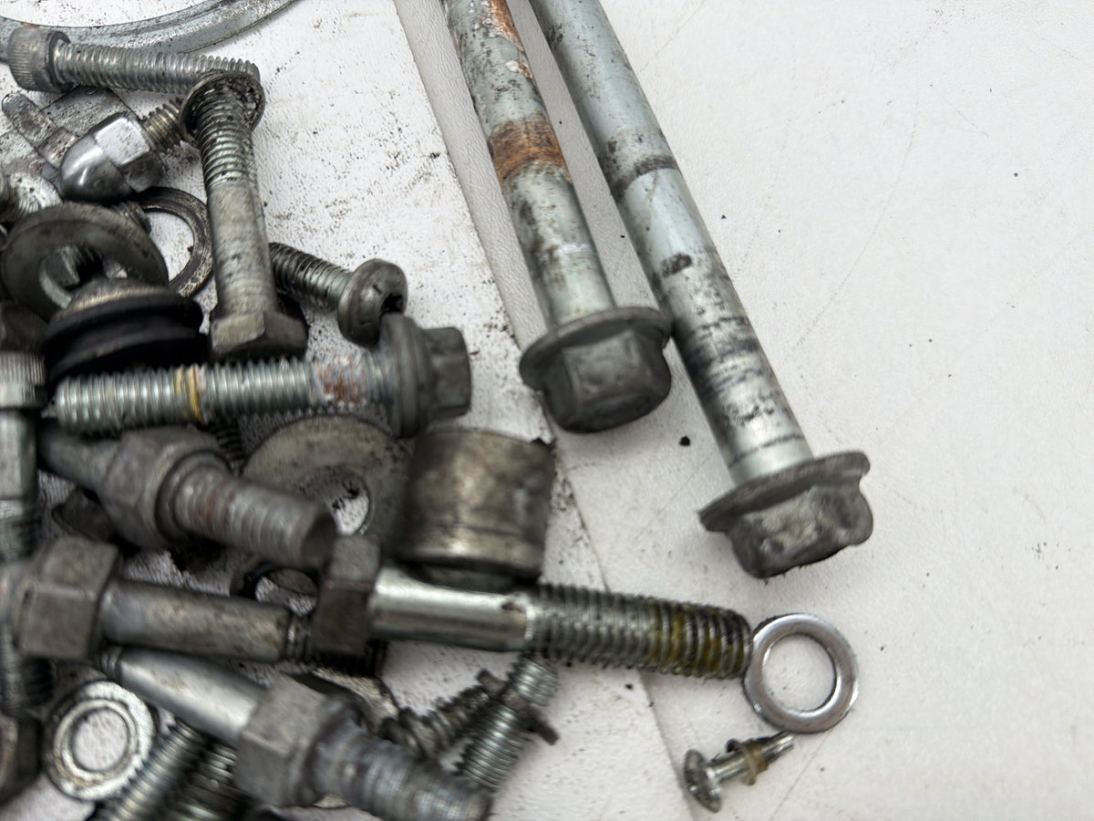 2004 Harley Heritage Softail Classic FLSTCI OEM Hardware Bolts Nuts & Brackets