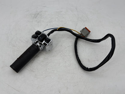 1999 - 2006 Harley-Davidson Touring Electra Glide Classic Left Turn Signal Headlight Switches Controls 71685-06A