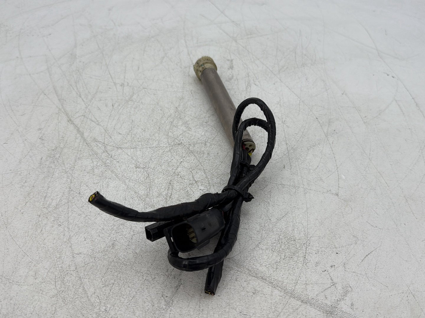 2010 Harley Street Glide Touring FLHX OEM Twist Grip Ride Fly By Wire Throttle Sensor