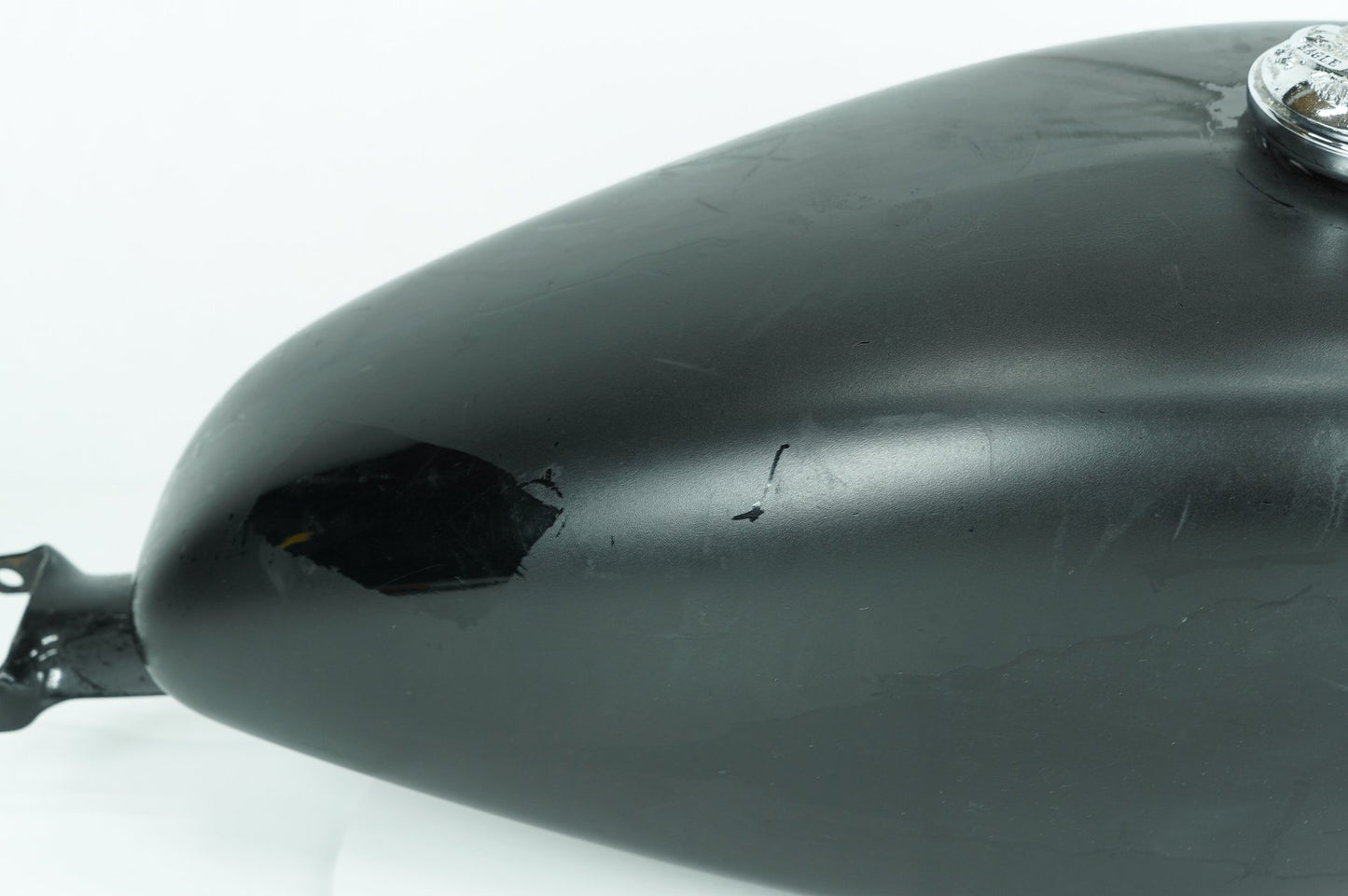 2004 - 2013 Harley-Davidson Sportster Base 883 Fuel Gas Tank Gasoline Reservoir 61348-04