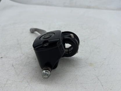 2000 Harley Electra Glide Touring OEM Front Right Brake Lever Master Cylinder