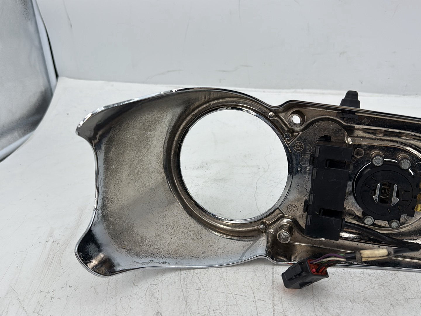 2005 Harley Dyna FXDWG Wide Glide OEM Fuel Gas Tank Dash Console NOKey