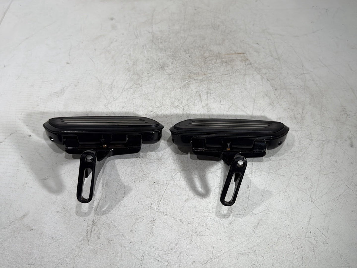 2011 Harley Road Glide Touring OEM Left & Right Passenger Floorboard Foot Rest