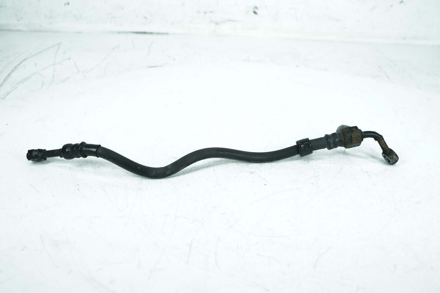 1999 - 2006 Harley-Davidson Dyna Street Bob Rear Brake Hose Line Pipe 40956-00A