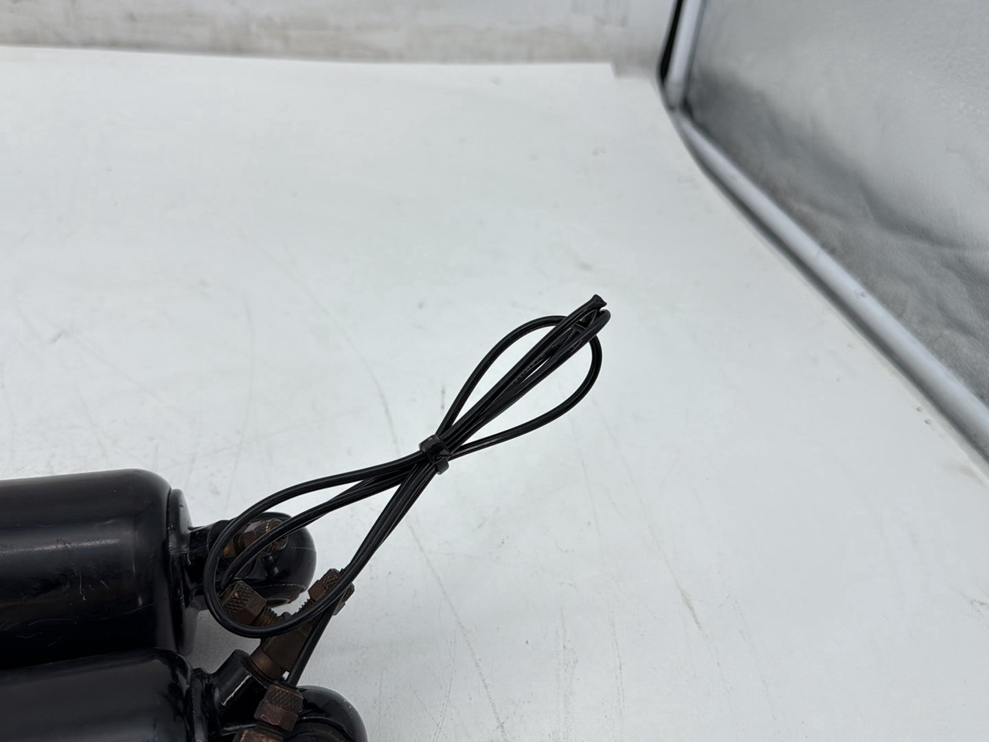 1996 Harley Electra Glide Touring FLHT OEM Rear Left Right Shock Absorbers