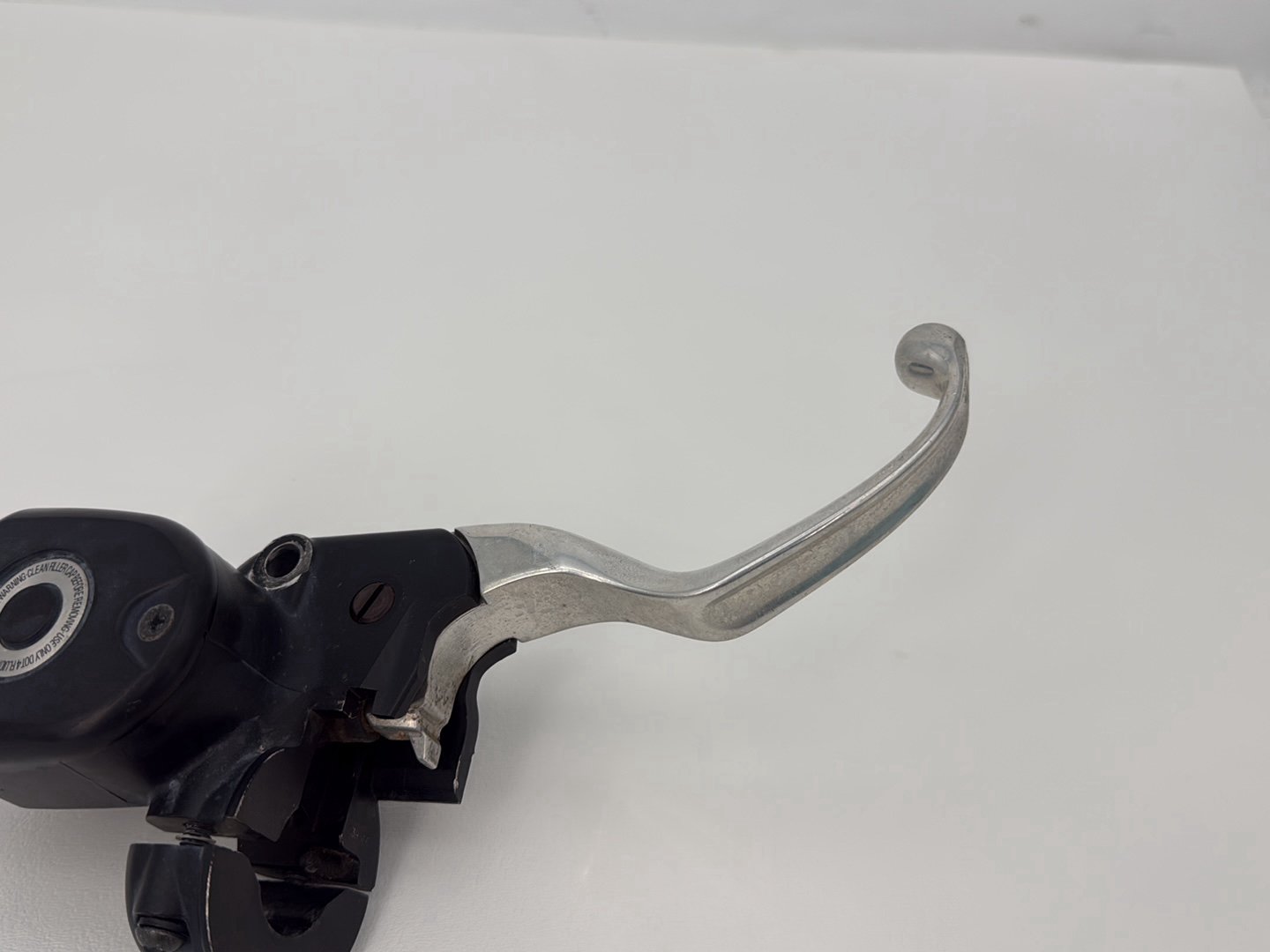 2014 Harley Sportster XL883L 883 SuperLow OEM Front Right Brake Lever Master Cylinder