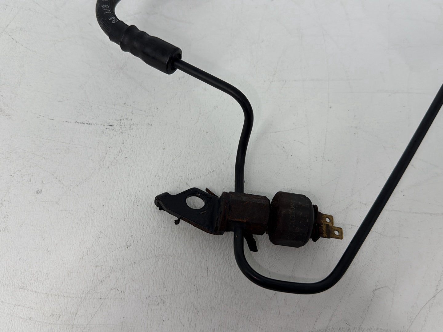 2005 Harley Sportster XL883C 883 Custom OEM Rear Brake Hose Line Pipe