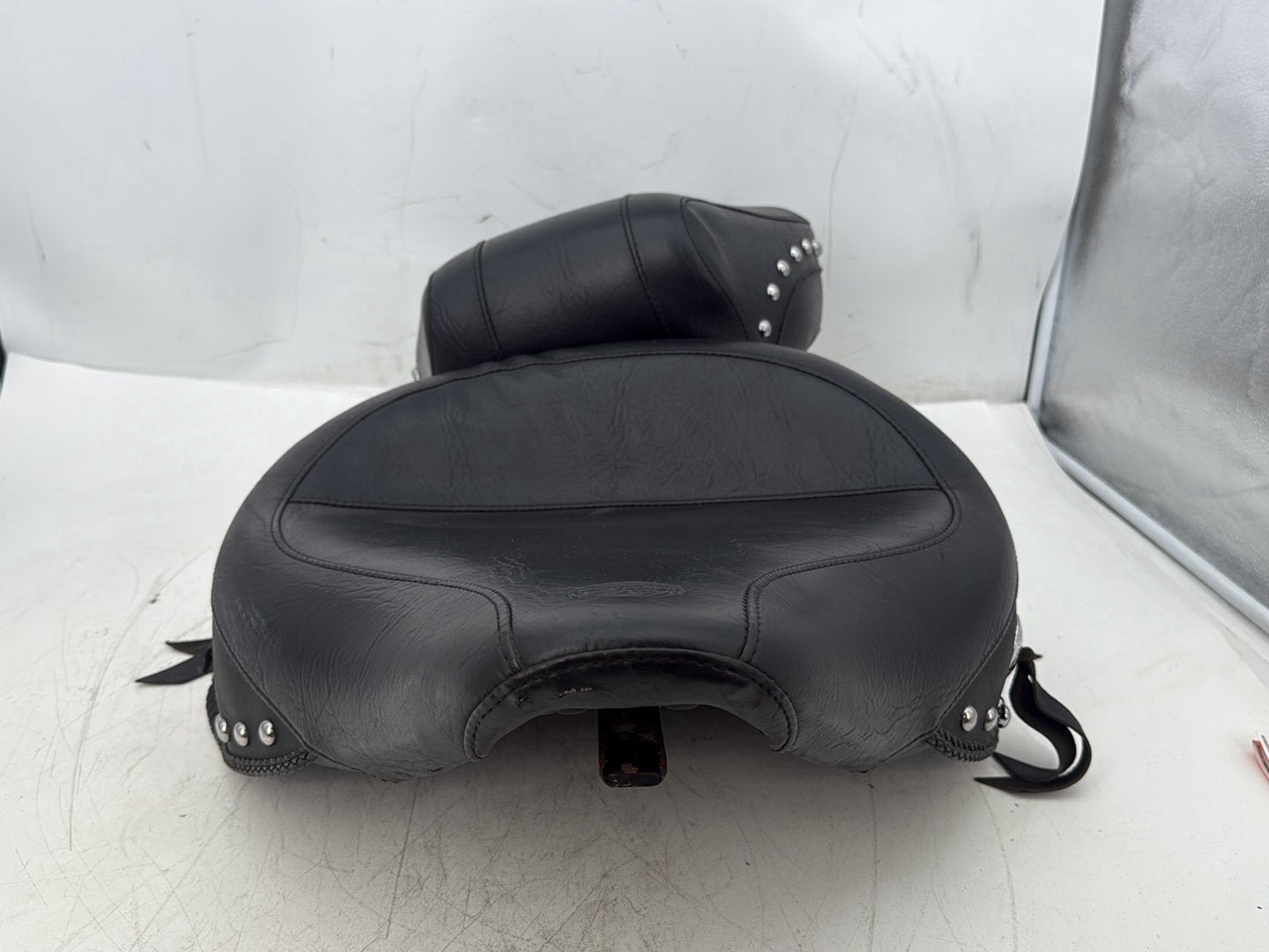 2006 Harley Softail FLSTCI Heritage Classic OEM Passenger Rider Driver Seat Saddle