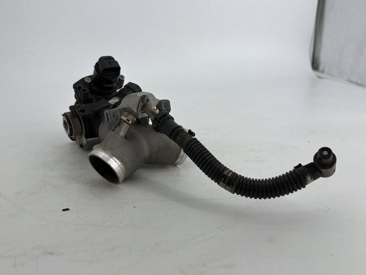 2005 Harley Touring Electra Glide Ultra OEM Engine Intake Manifold Throttle Body