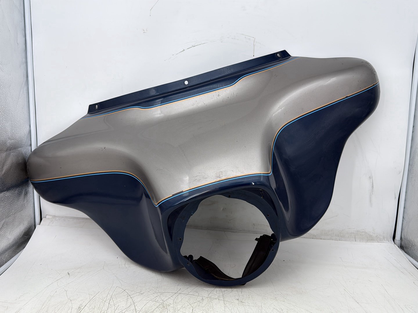 1998 Harley Touring FLHTCUI Electra Glide Ultra OEM Front Outer Batwing Fairing Cover