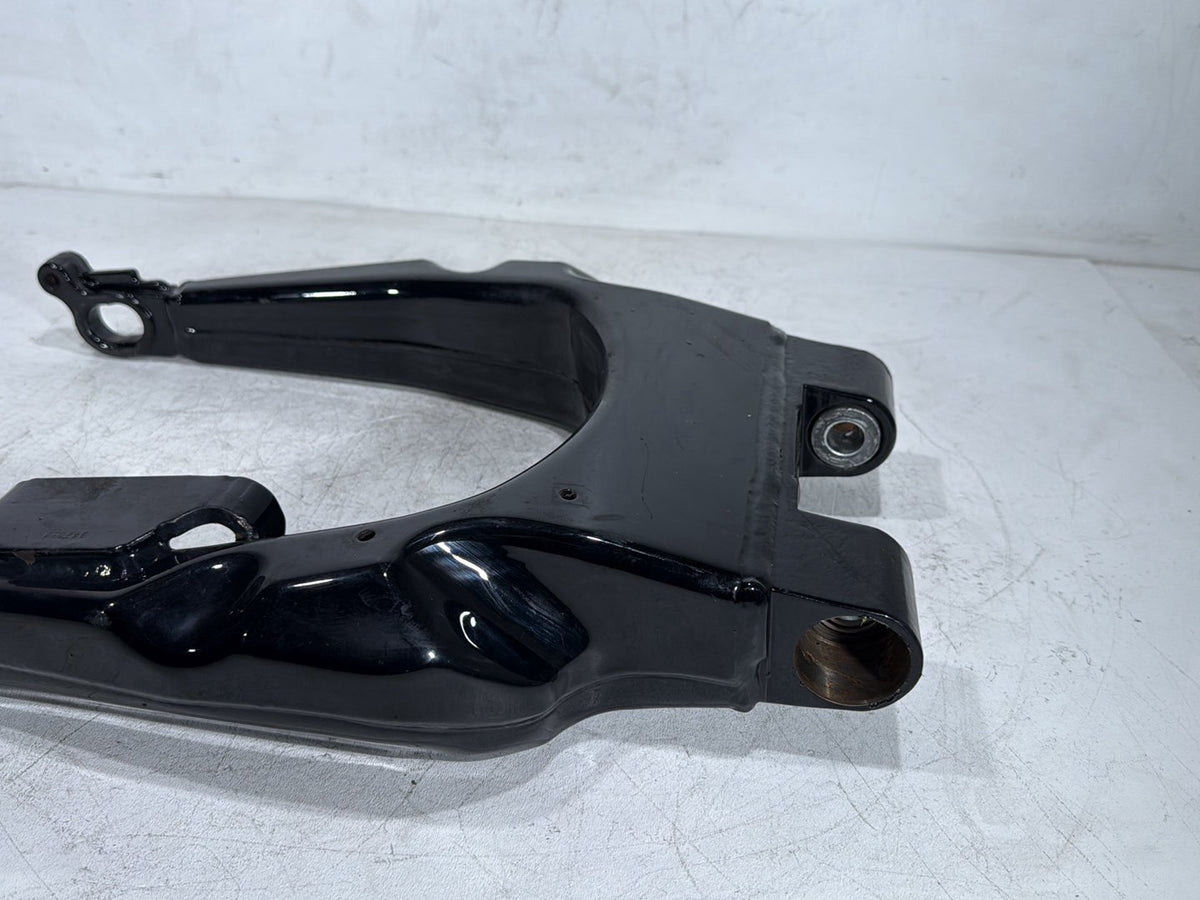 2011 Harley Electra Glide Touring Ultra OEM Rear Fork Swingarm Swing Arm