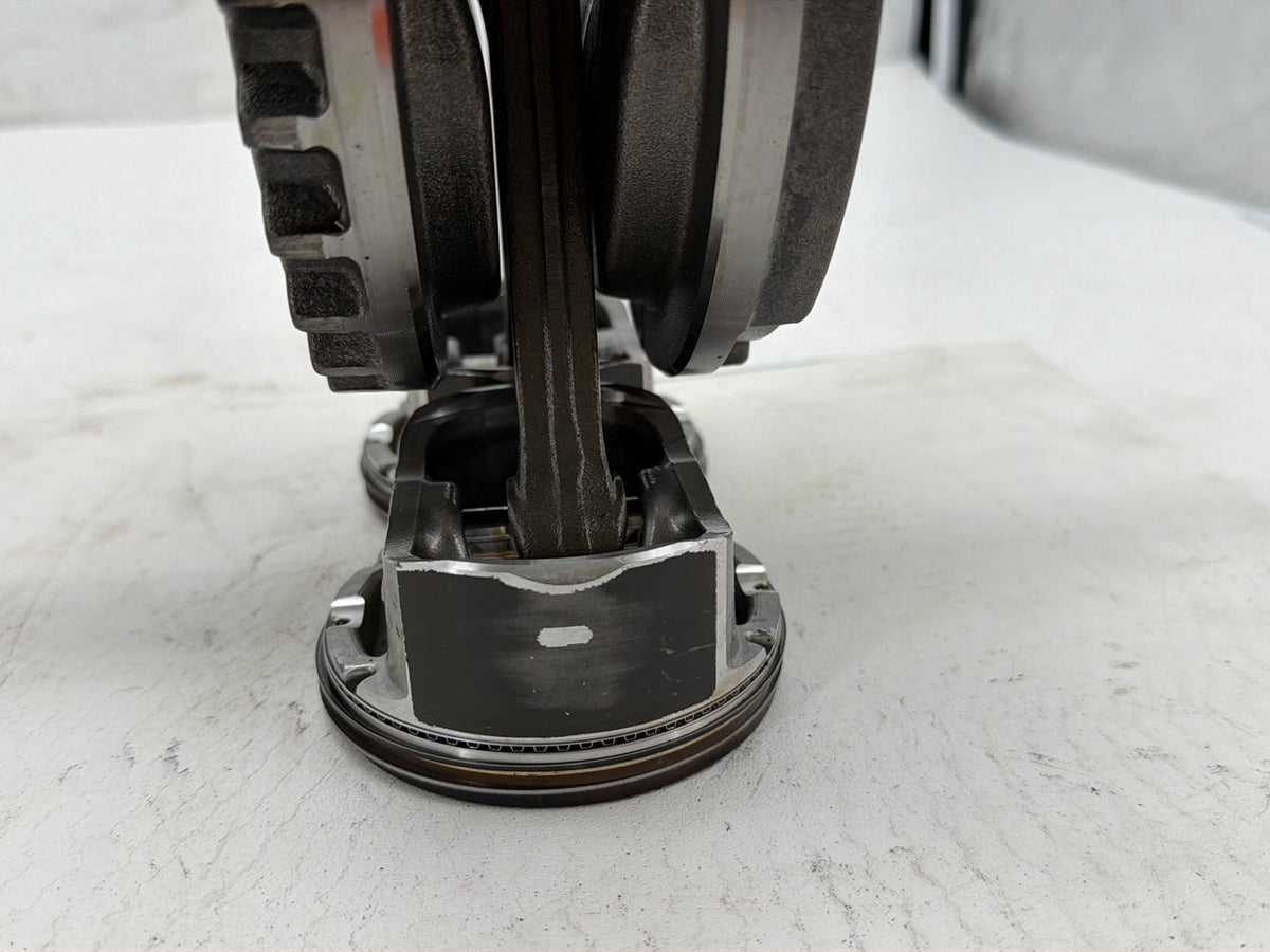 2014 Harley Street Glide Touring FLHXS OEM Twin Cam Engine Crank Shaft Flywheel Pistons