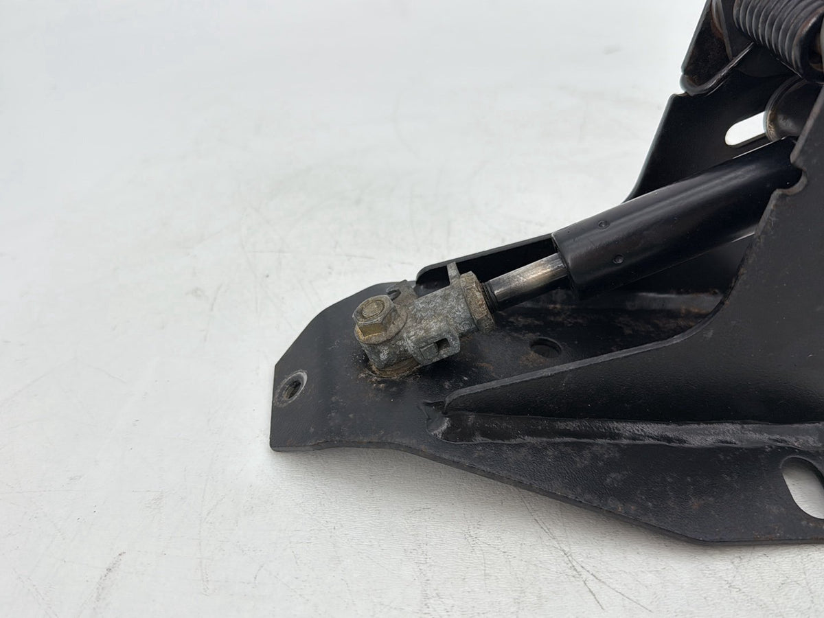 2008 Harley Touring Electra Ultra Adjustable Rider Backrest Lift Mount 52482-01A