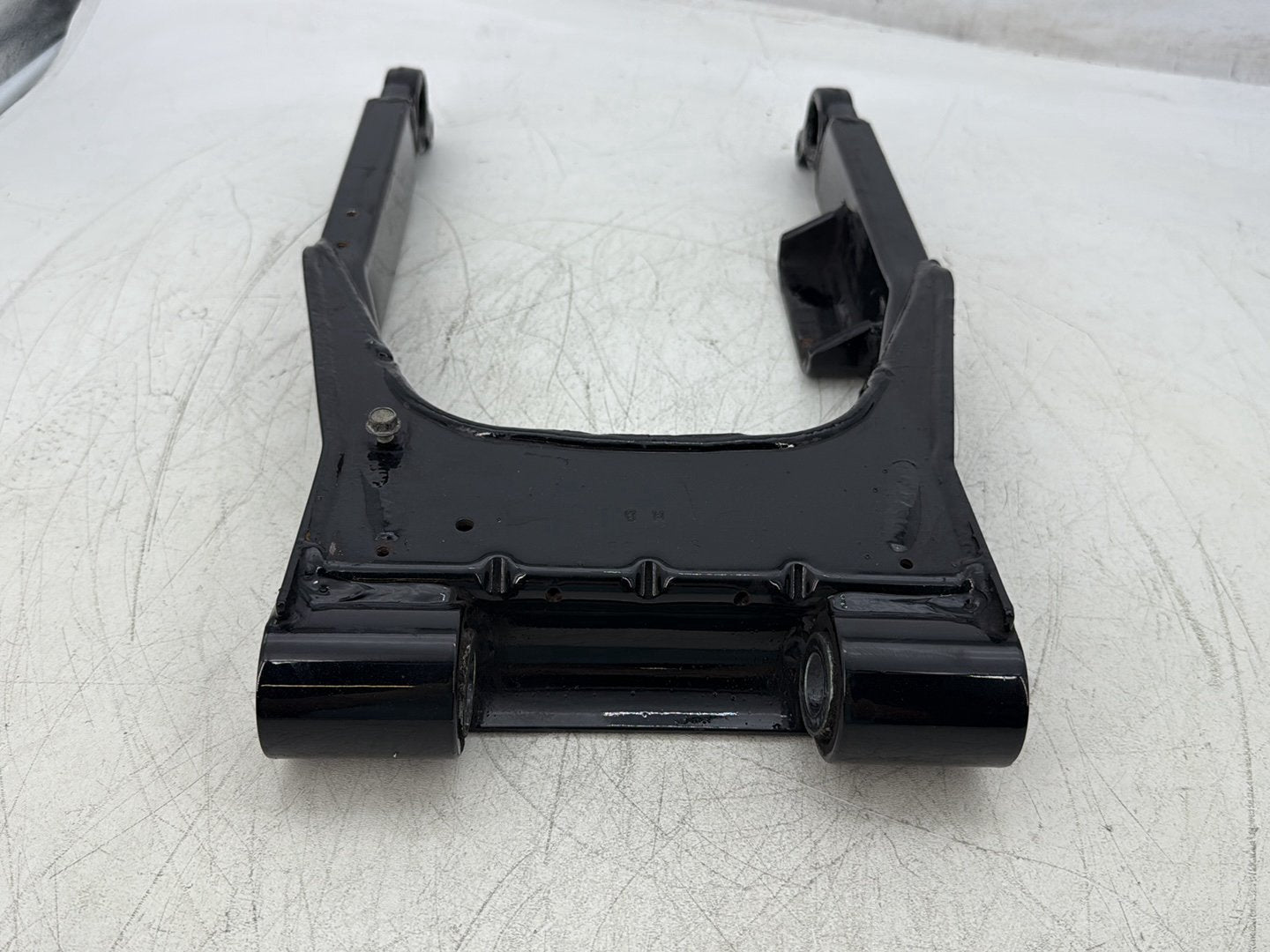 2007 Harley Touring FLHTCUI Electra Glide Ultra OEM Rear Fork Swingarm Swing Arm