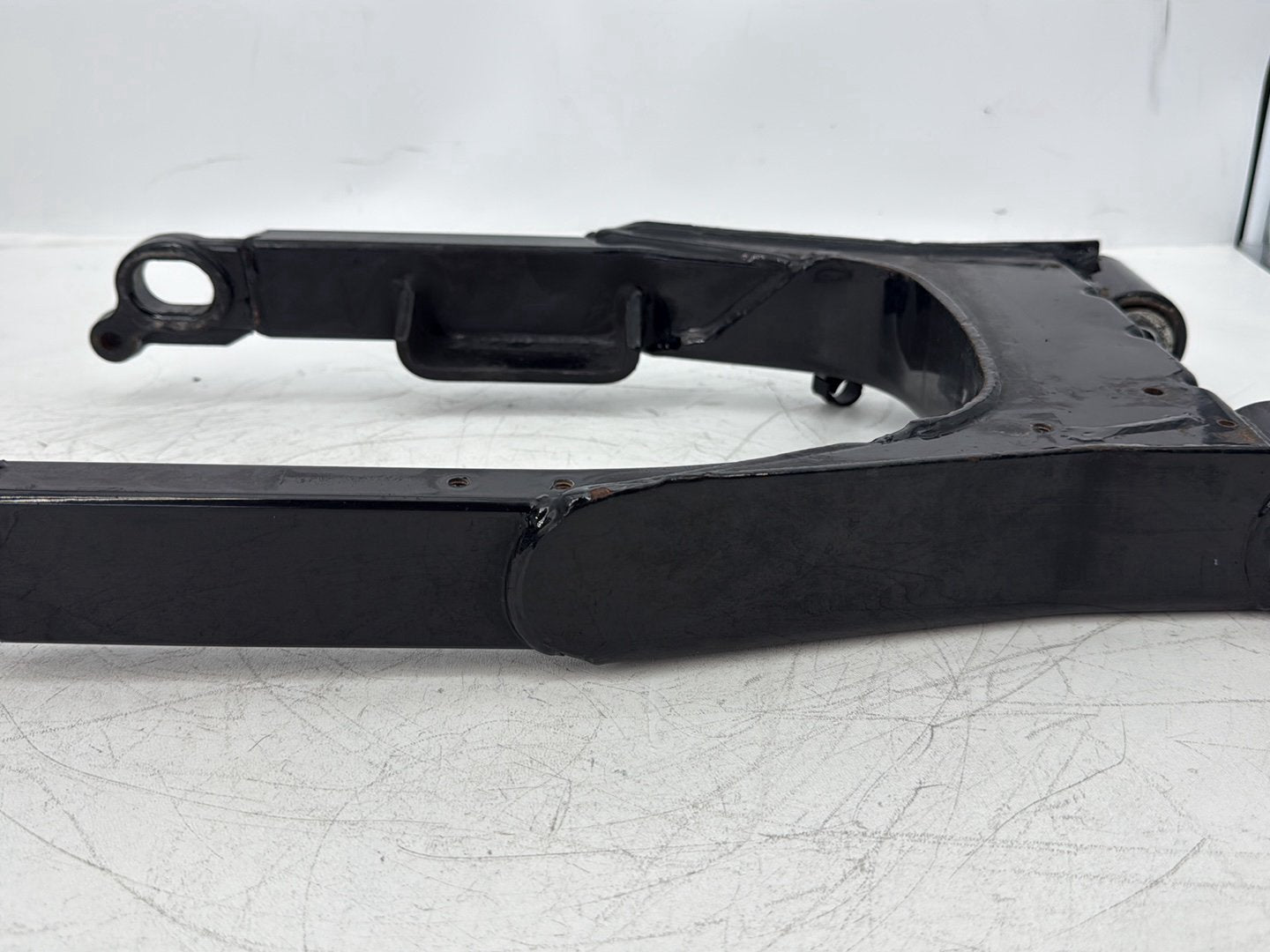 2004 Harley Touring FLHT Electra Glide OEM Rear Fork Swingarm Swing Arm