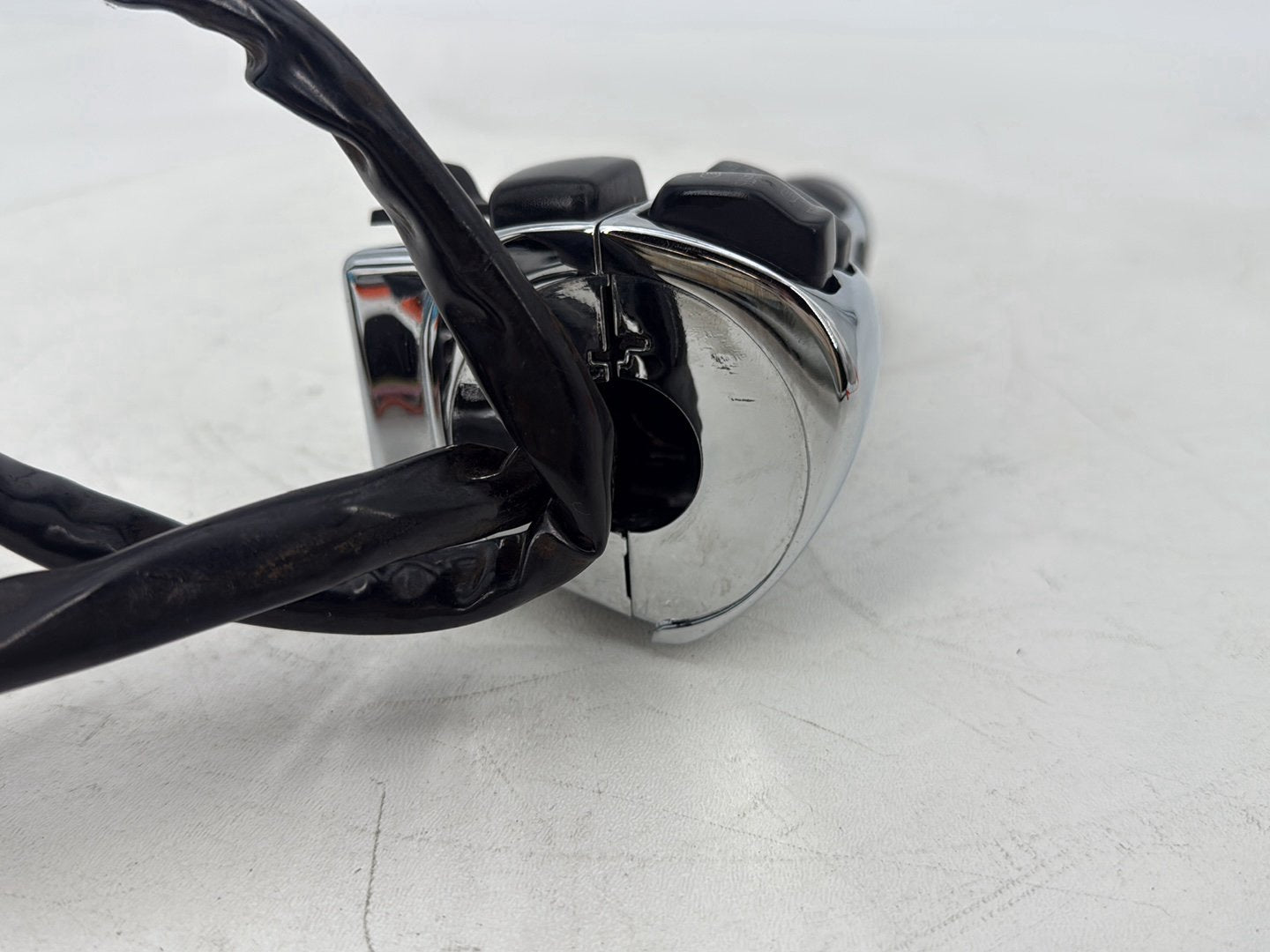 1999 - 2006 Harley-Davidson Touring Electra Glide Left Turn Signal Headlight Switches Controls 71685-06A