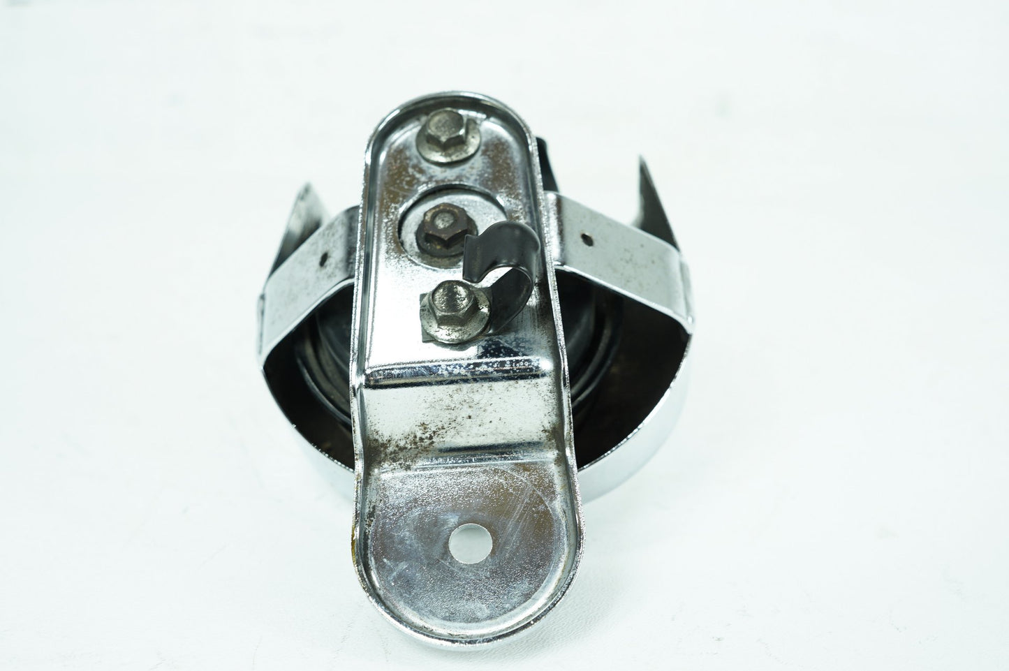 1999 - 2006 Harley-Davidson Softail Heritage Classic Horn Signal Klaxon Chrome Cover 69012-93A