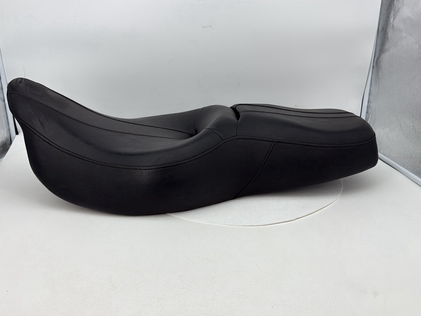2007 - 2011 Harley-Davidson Touring Street Glide Passenger Rider Driver Seat Saddle 	52320-09