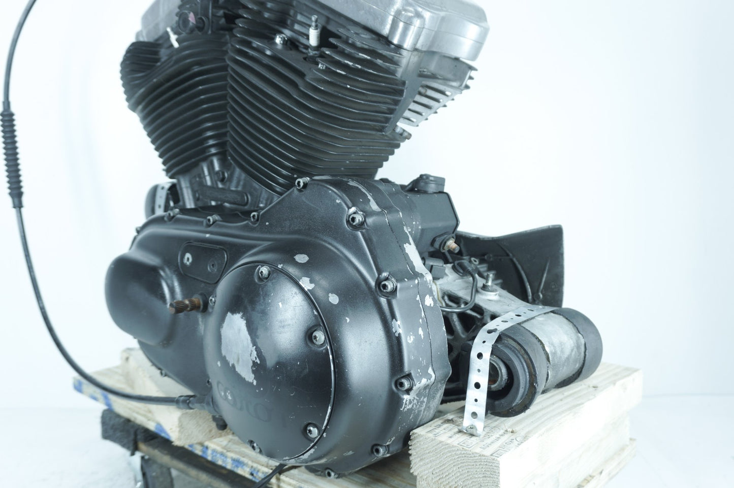 2004 - 2013 Harley-Davidson Sportster Base 883 CARB 883 Engine Motor Transmission  	16052-04