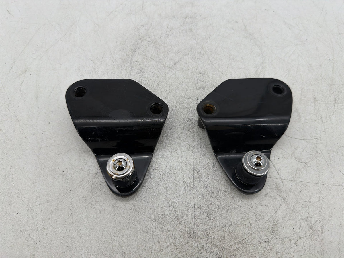 11 Harley Electra Glide Touring Left Right Mounting Bracket Holder Support Base