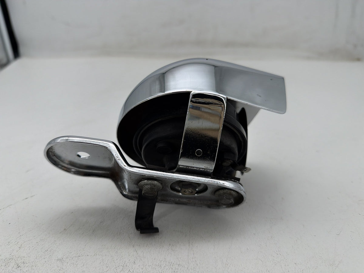 2001 Harley Electra Glide Touring Classic OEM Horn Signal Klaxon Chrome Cover