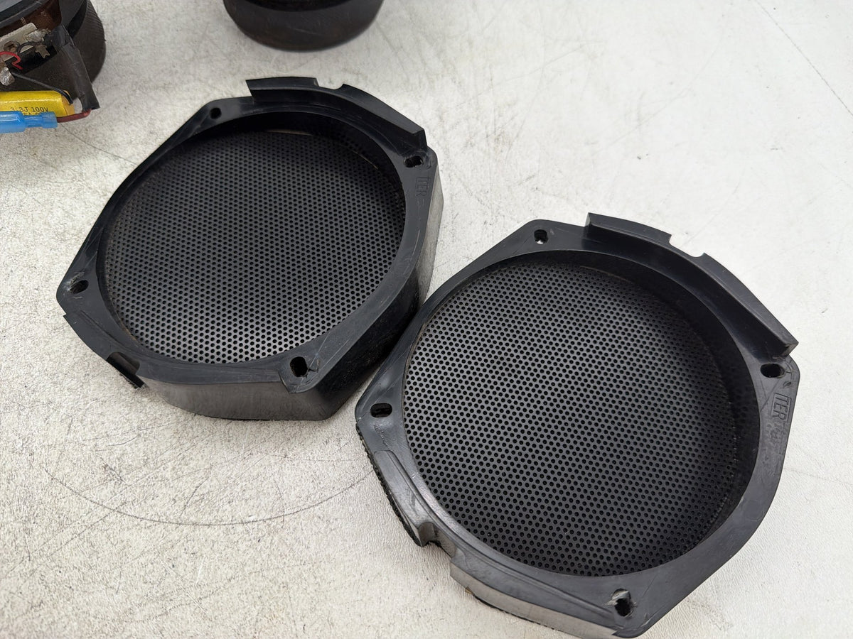 2004 Harley Electra Glide Touring Ultra OEM Left Right Sound Audio Speakers