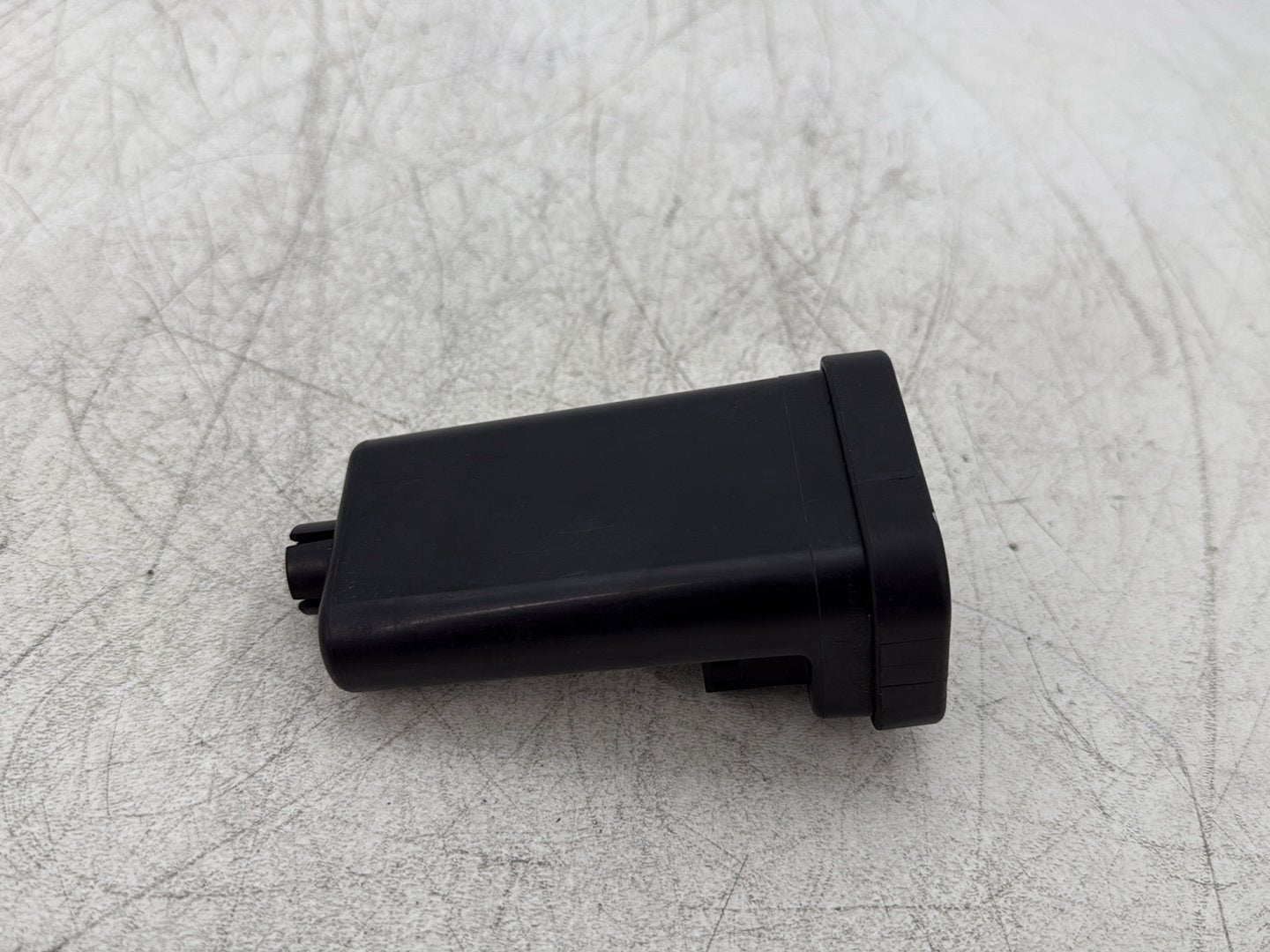 2007 Harley Dyna Street Bob FXDBI OEM Turn Signal Security Module TSSM
