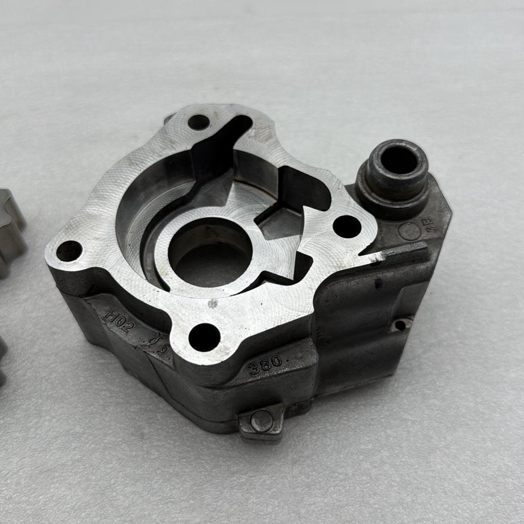 2018 - 2025 Harley-Davidson Softail Fat Bob 114 Engine Motor Oil Pump Strainer 62400176