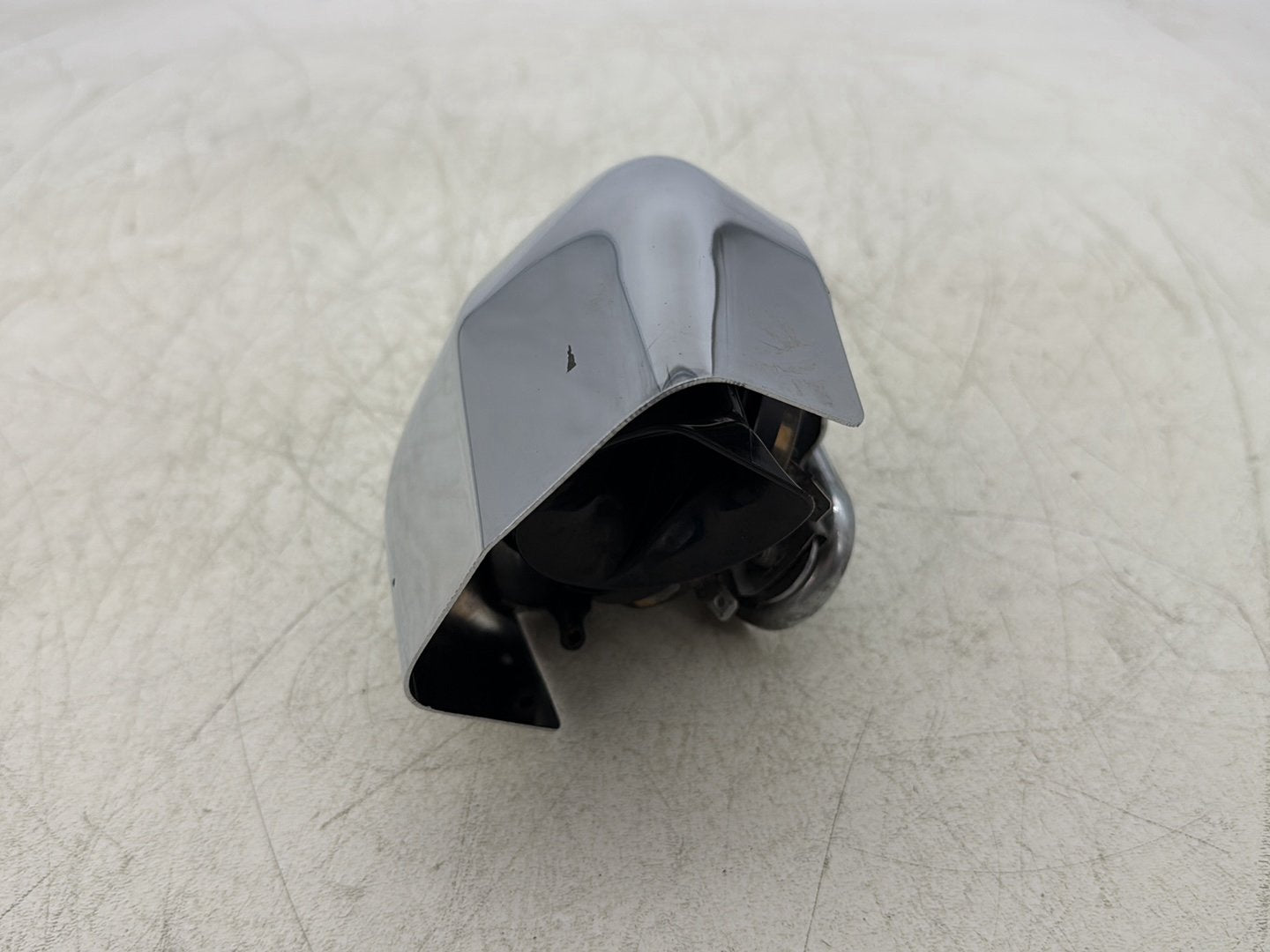 2004 Harley Dyna Super Glide FXDI OEM Horn Signal Klaxon Chrome Cover