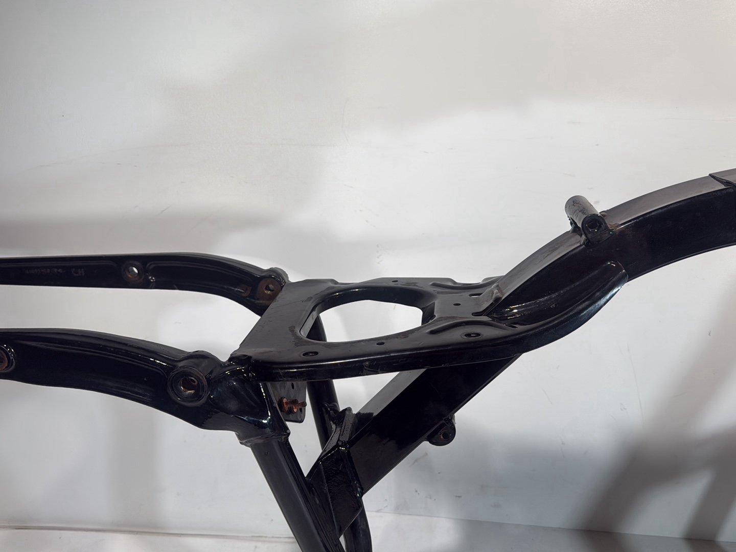 1999 - 2006 Harley-Davidson Dyna Super Glide Body Main Frame Chassis CLN CLR 47463-06BHP