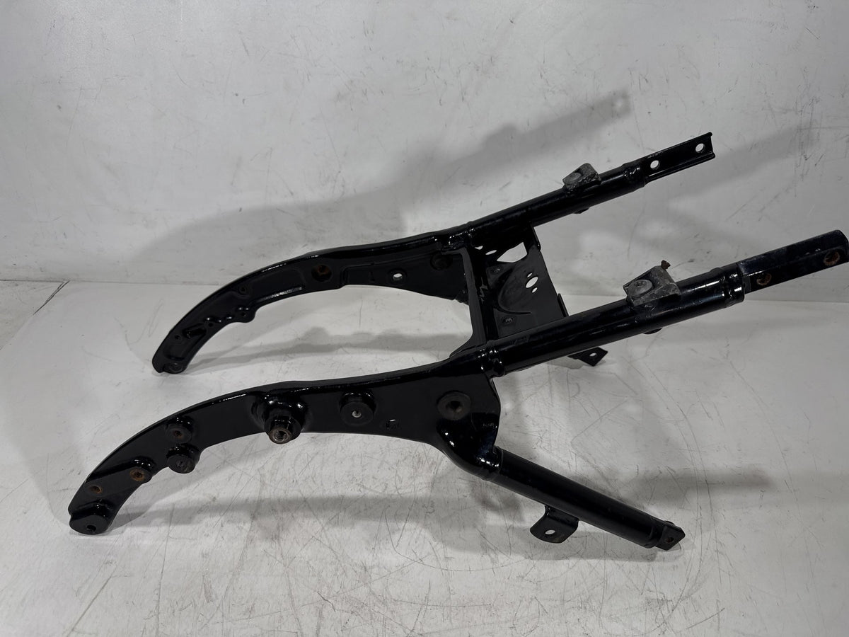2011 Harley Street Glide Touring OEM Rear Back Sub Frame Rail Bar 48079-09BHP