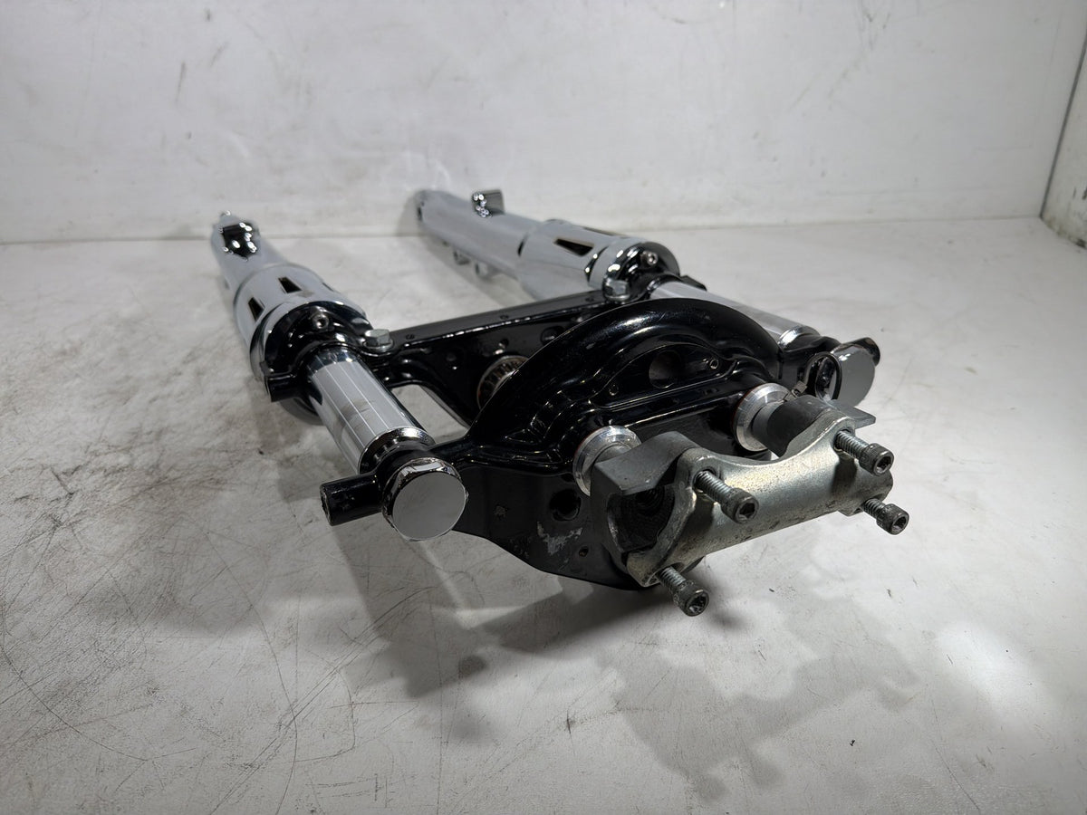 10 Harley Street Glide Touring OEM Front Triple Tree Set LH RH Fork Legs Sliders