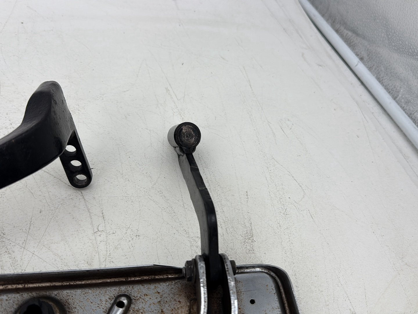 1998 Harley Touring FLHTCUI Electra Glide Ultra OEM Left Right Driver & Pass Floorboard Foot Rest