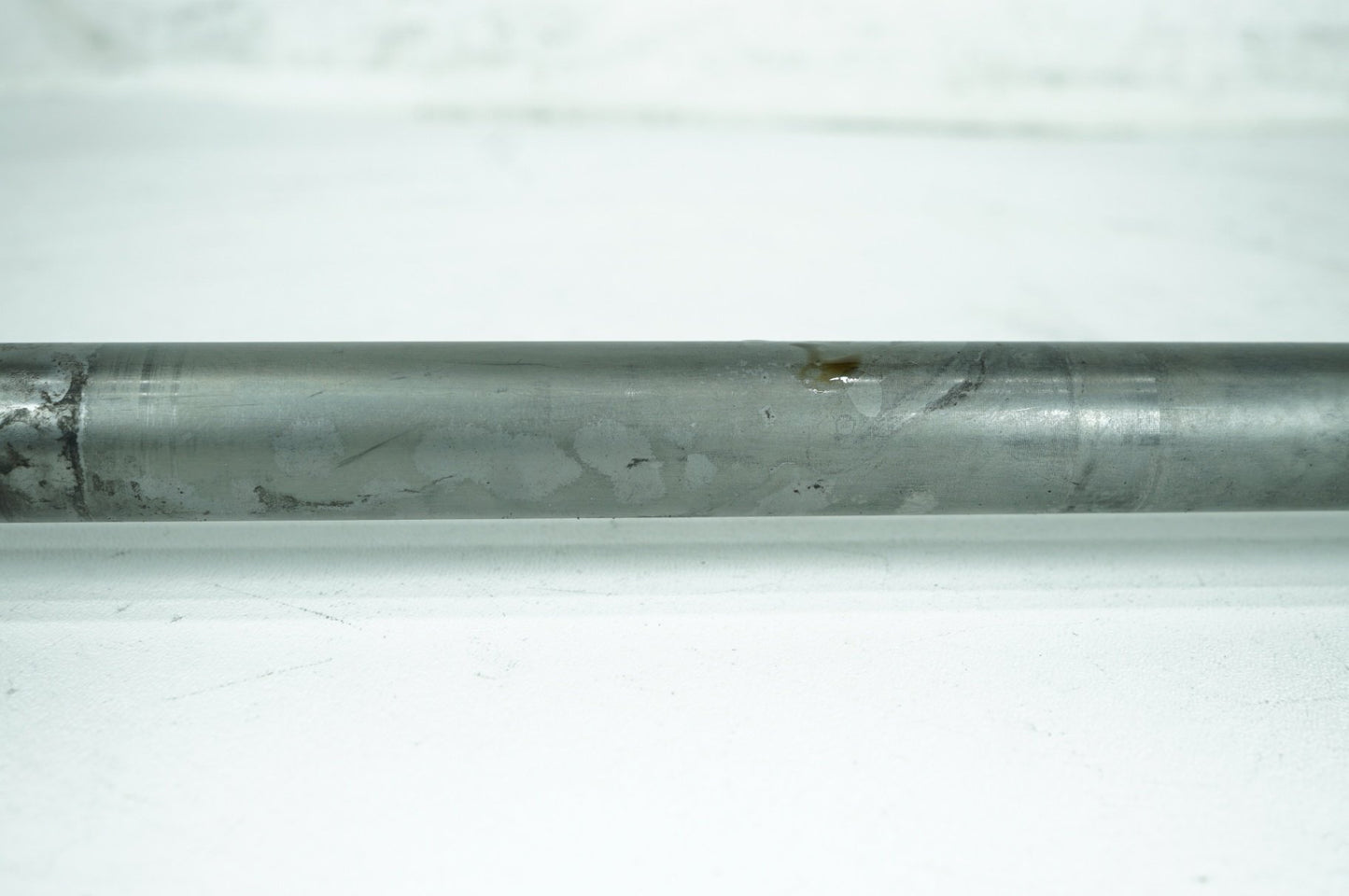 2007 - 2013 Harley-Davidson Touring Electra Glide Classic Rear Wheel Axle Bolt Shaft 41056-09