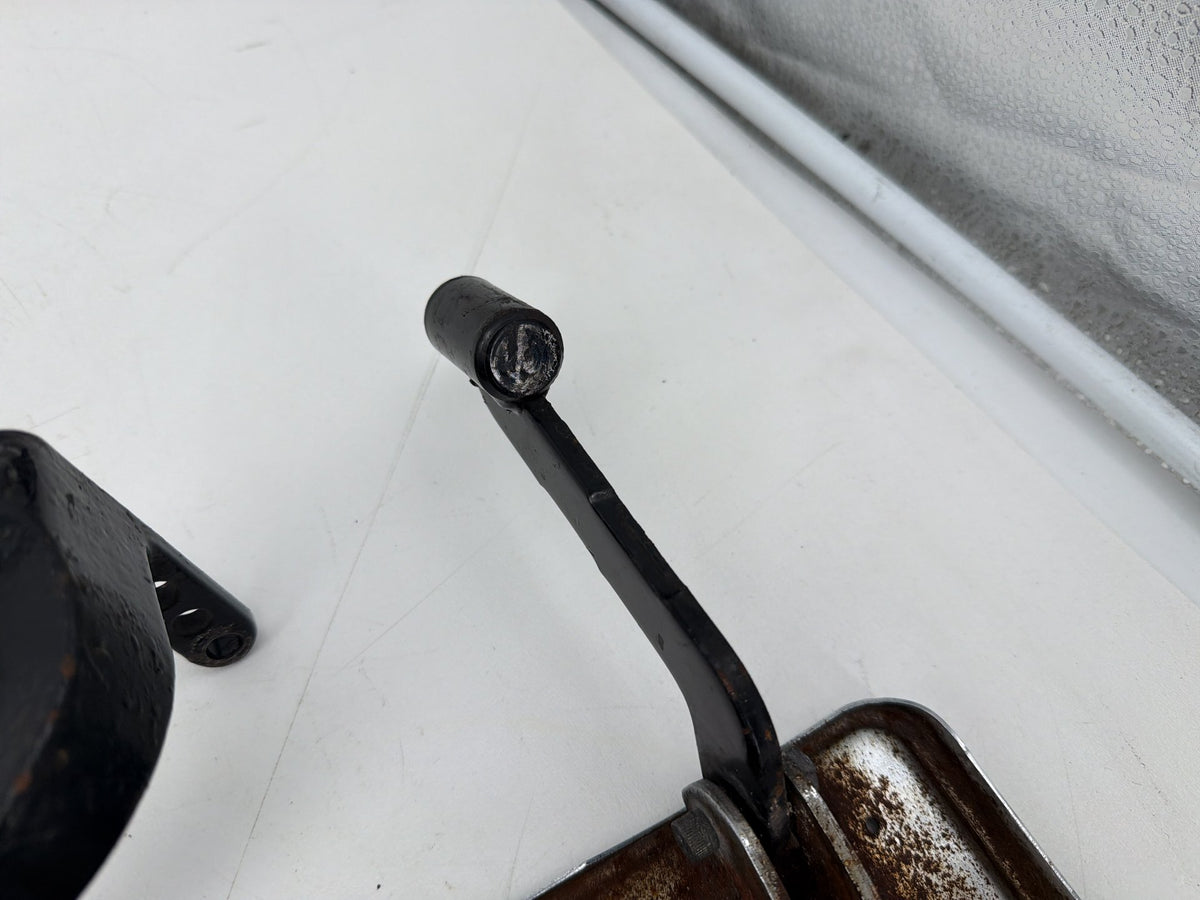 2004 Harley Electra Glide Touring Ultra OEM Left Right Driver & Pass Floorboard Foot Rest