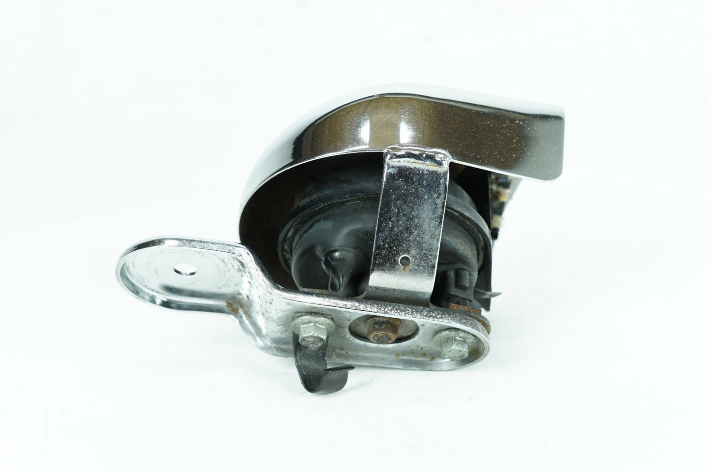 2007 - 2012 Harley-Davidson Touring Electra Glide Horn Signal Klaxon Chrome Cover 69012-93A