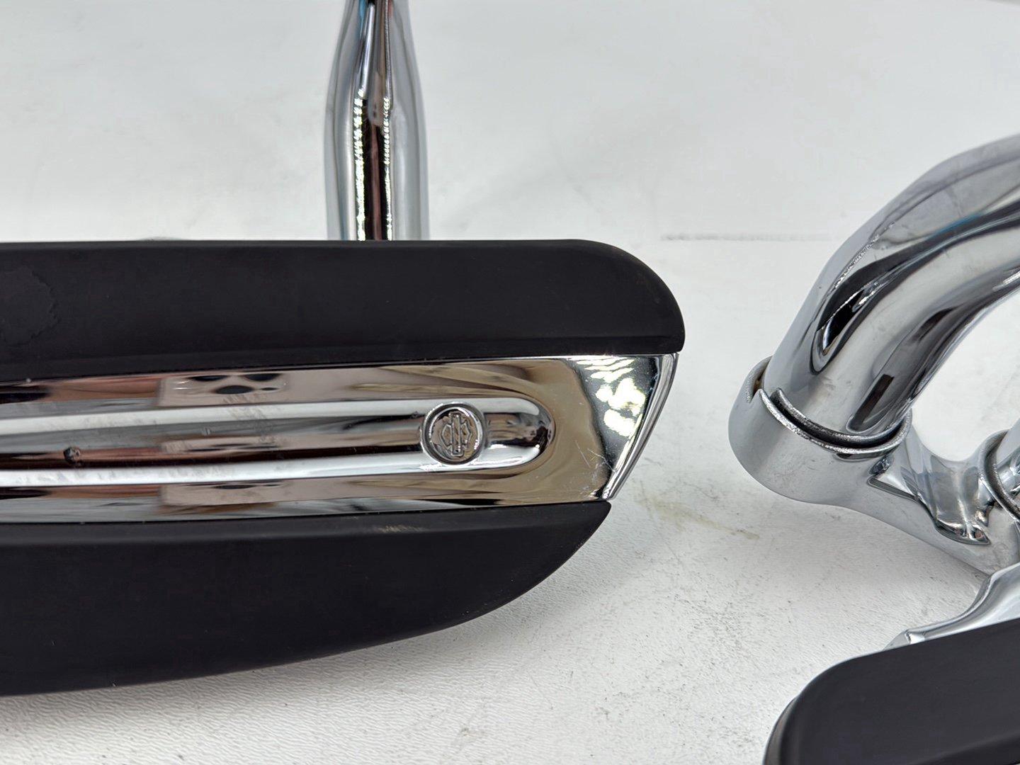 2014 Harley Electra Glide Touring CVO Screamin Eagle OEM Left & Right Passenger Floorboard Foot Rest