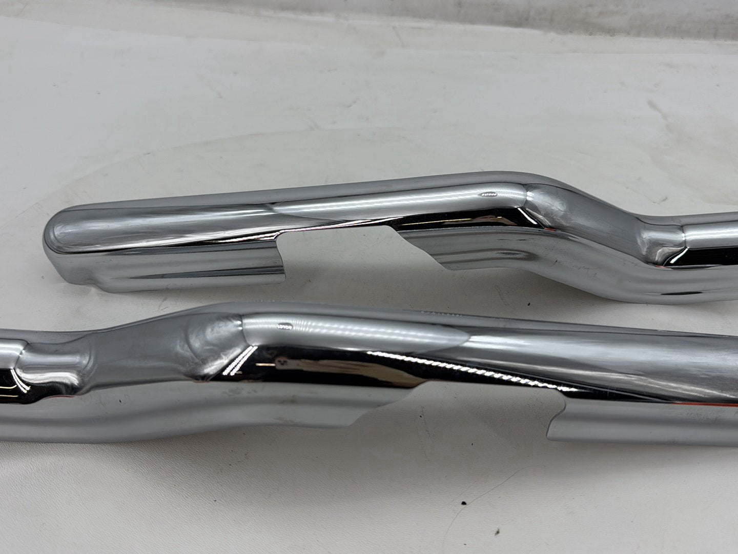 2007 Harley Street Glide Touring FLHX OEM Rear Left Right Fender Struts Bracket