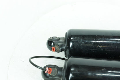 2007 - 2012 Harley-Davidson Touring Street Glide Rear Left Right Shock Absorbers   54662-02A