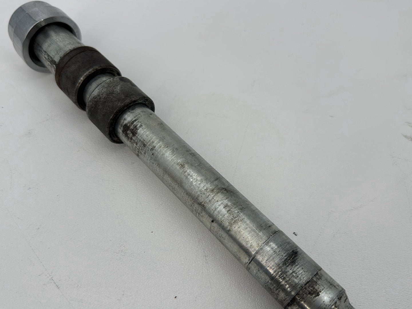 1999 - 2006 Harley-Davidson Touring Electra Glide Classic Front Wheel Axle Bolt Shaft 43364-00